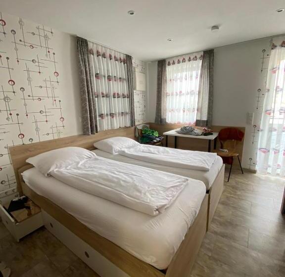 Пансион Monteurwohnung Am Kirchberg