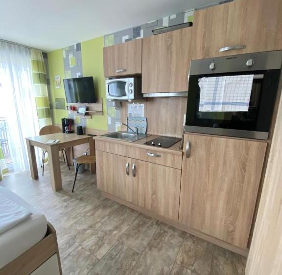 Пансион Monteurwohnung Am Kirchberg