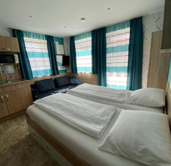 Пансион Monteurwohnung Am Kirchberg