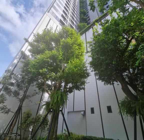 Panzió Once Condo By The Whale