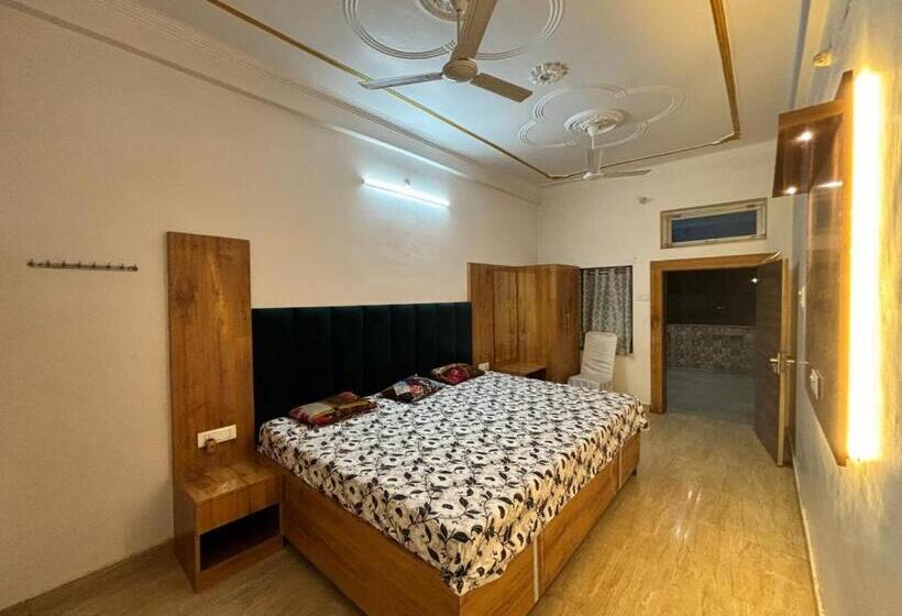 ペンション Parwati Marriage Lawn