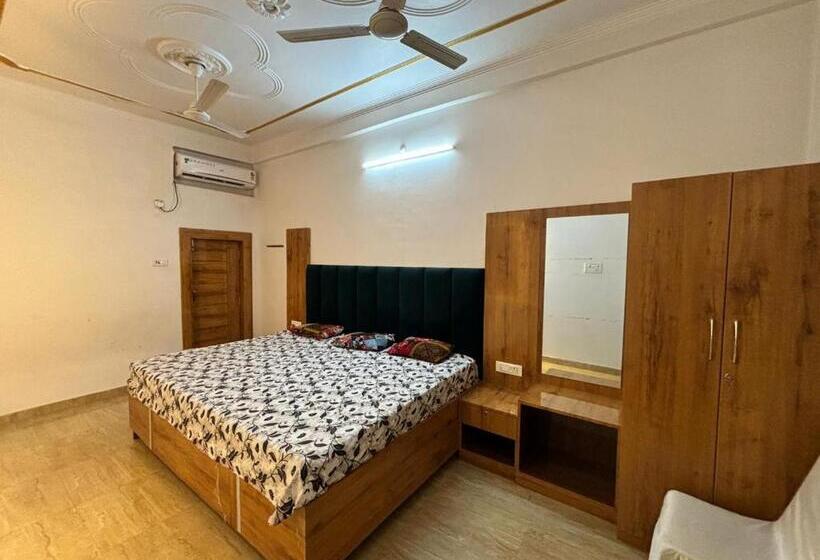 ペンション Parwati Marriage Lawn