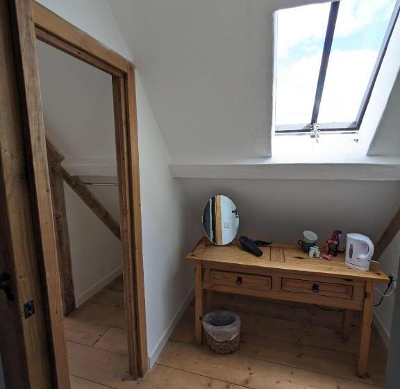 膳宿费 Regilbury Court, Grooms House