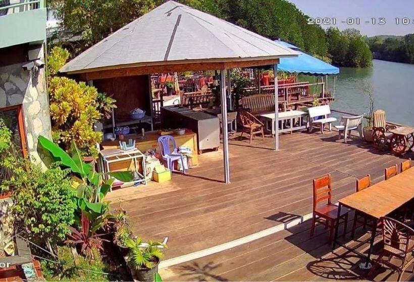 ペンション River View Bangulow & Restaurant