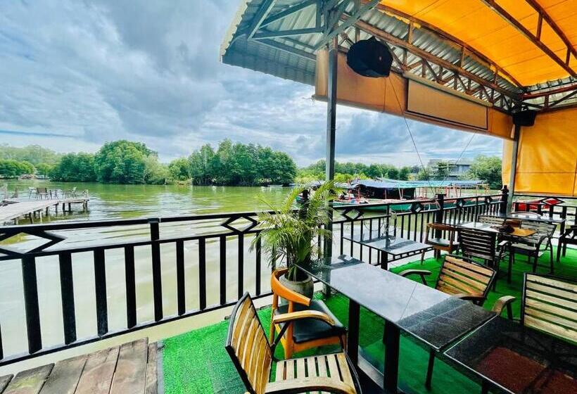 ペンション River View Bangulow & Restaurant