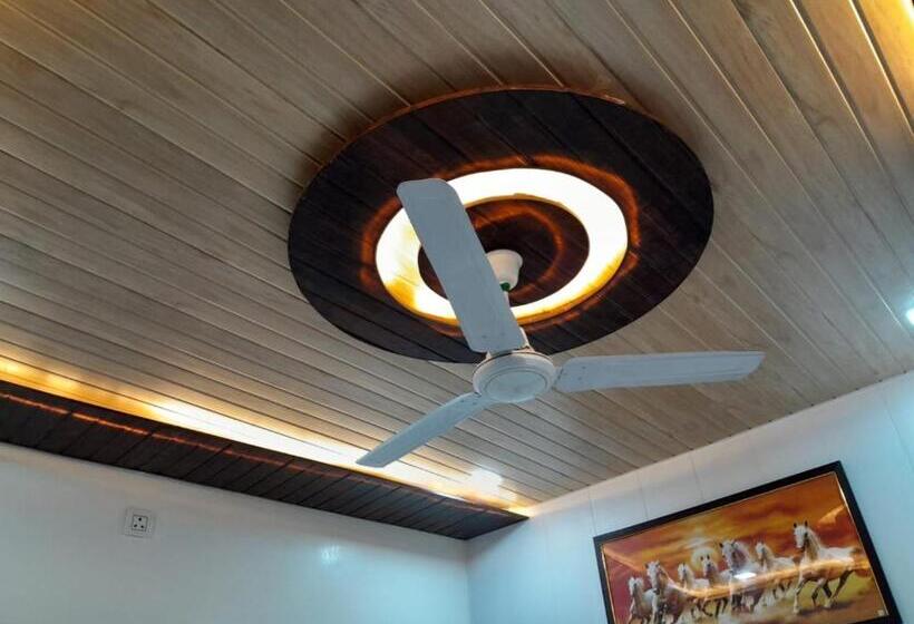 ペンション Shri Ji Guest House