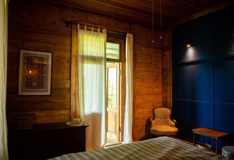 پانسیون Shromantic Garden