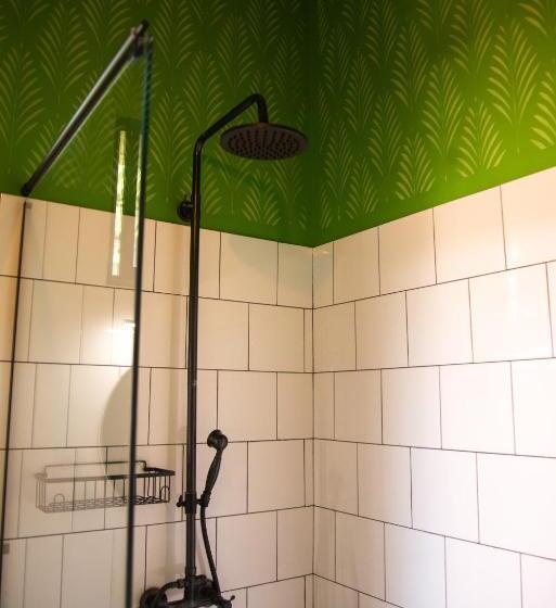 پانسیون Shromantic Garden