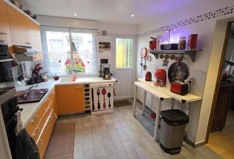 膳宿费 Chambres Privées Avec Piscine Partagées Et Cuisine Partagée à 20 Minutes De Paris Et 40 Minutes De D