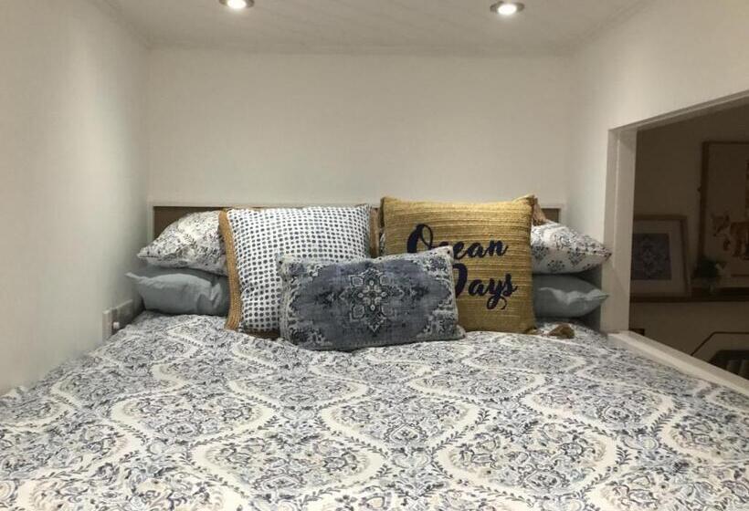 بنسيون The Coachmans Cottage