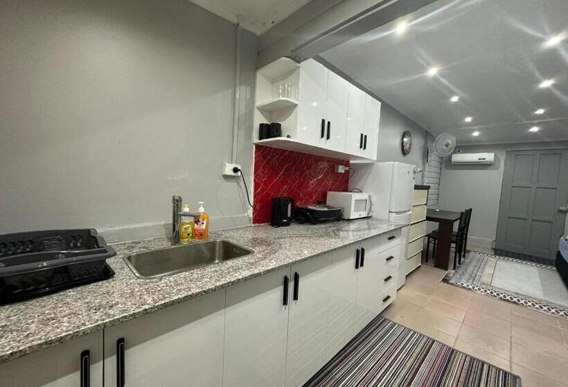 펜션 The Cozy Corner In Suva