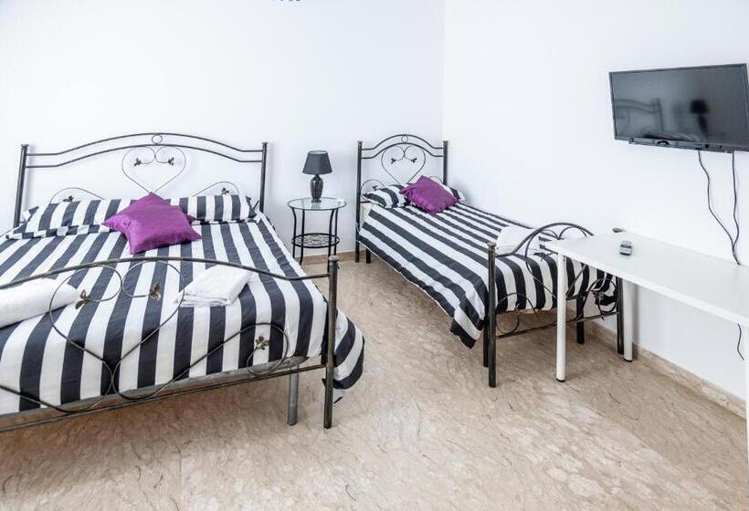 بنسيون Villa D Angelo