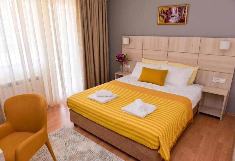 پانسیون Villa Milenium