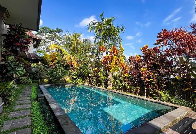 פנסיון Wardana Ubud Villa