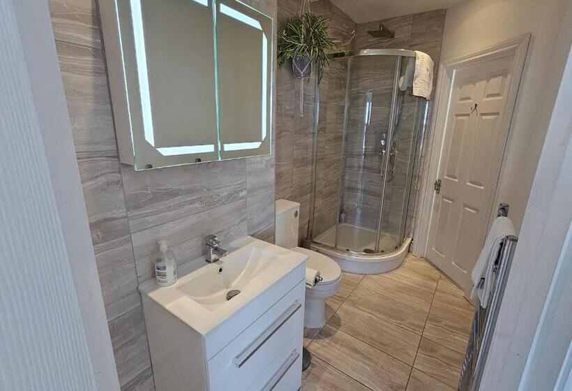 Пансион Yps Seaview Apartments