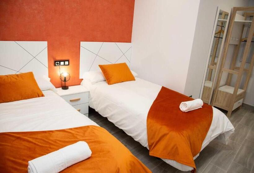 Pregonero Urban Suites   Naranja