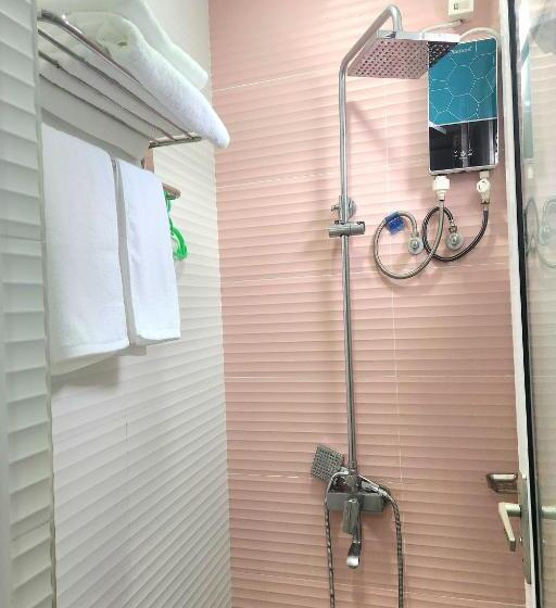 Qingqing Hotel Pasay Manila Near Moa