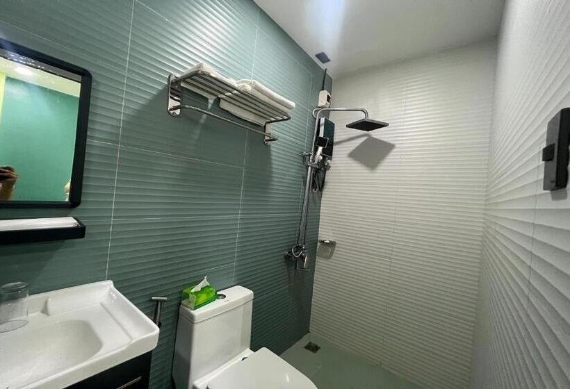 Qingqing Hotel Pasay Manila Near Moa