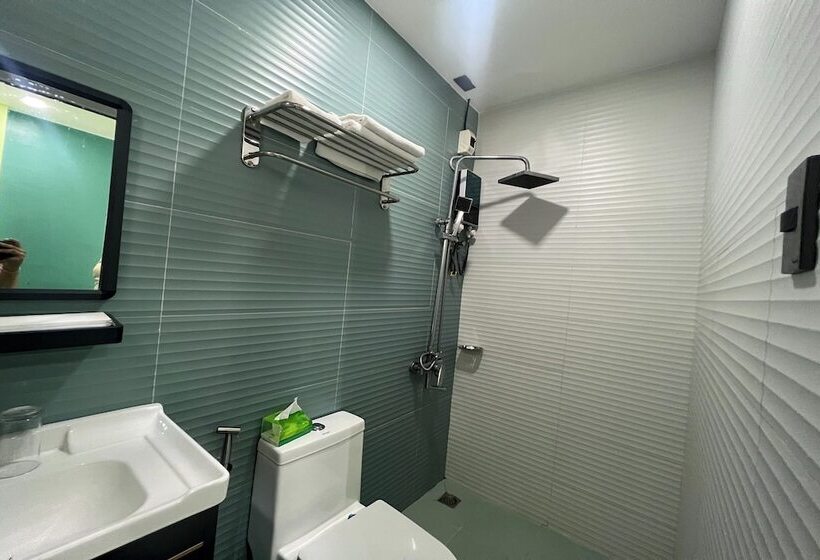 Qingqing Hotel Pasay Manila Near Moa