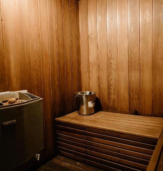 אתר נופש Lake Mulwala Boatel