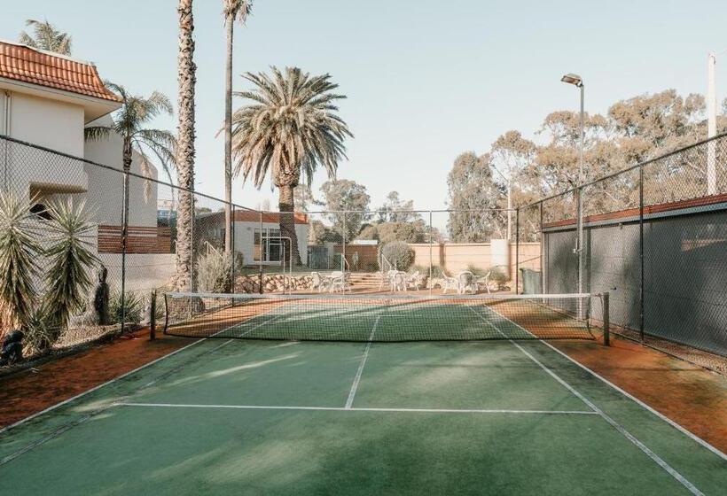 אתר נופש Lake Mulwala Boatel