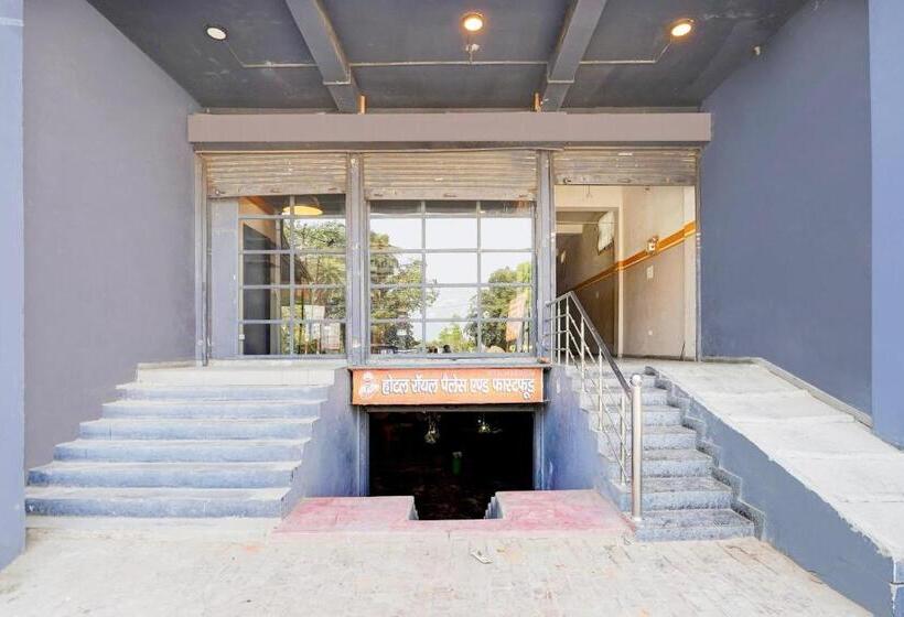 Spot On Hotel Royal Palace