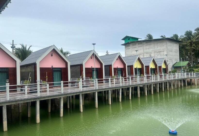 Tanaporn Resort Bangsaphan