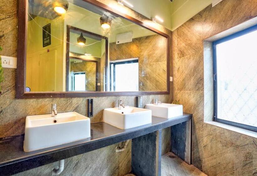 Zap Hostel Anjuna By Just Travels