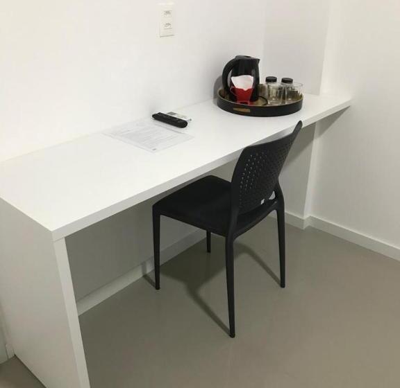 Aeroporto De Florianopolis   Praia Do Campeche