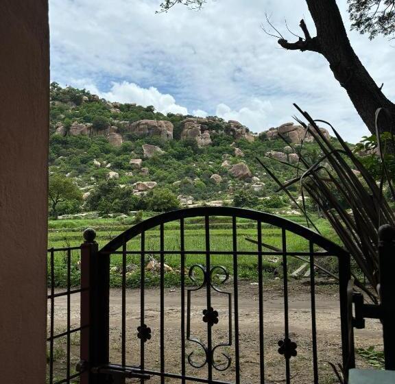 旅馆 Cocogreen Hampi