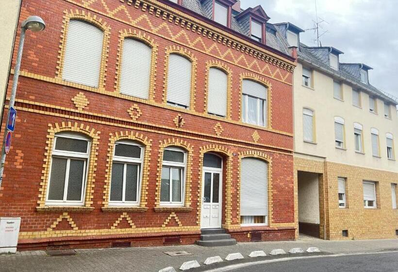 호스텔 Koblenz Corner Rooms