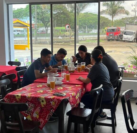 Общежитие La Sosta