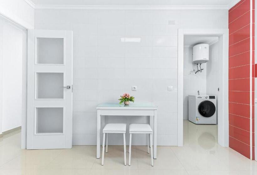 Aparthotel Laguna Rosa