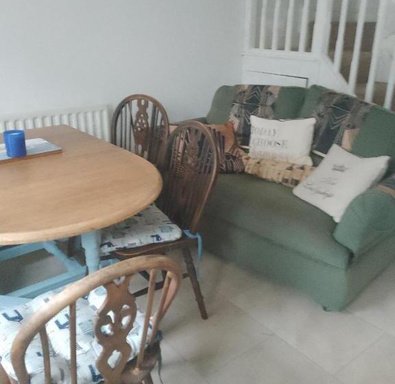 مبيت وإفطار 25 Clements Lane