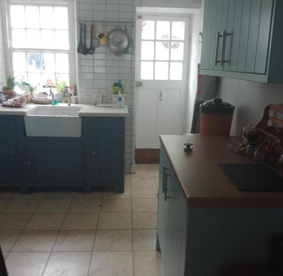 مبيت وإفطار 25 Clements Lane