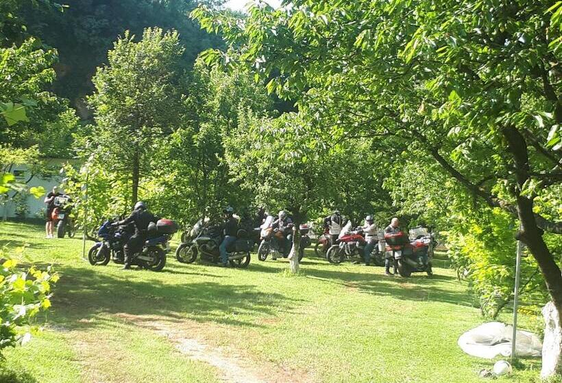 צימר Camping Kapxhiu