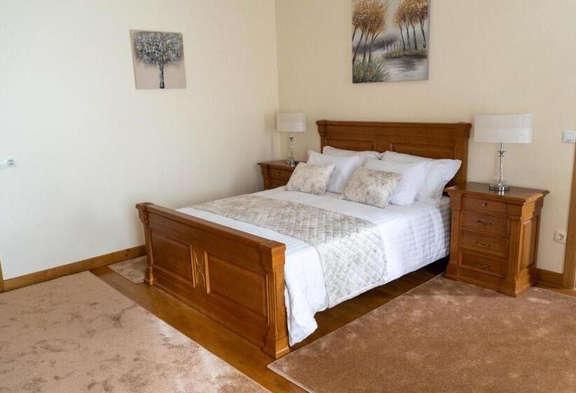 مبيت وإفطار Elegância & Carros