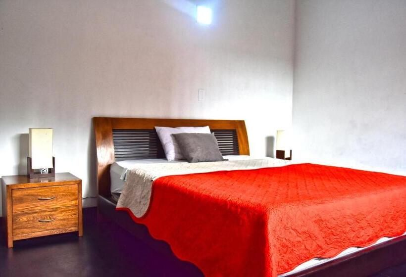 Bed and Breakfast Epic Manor