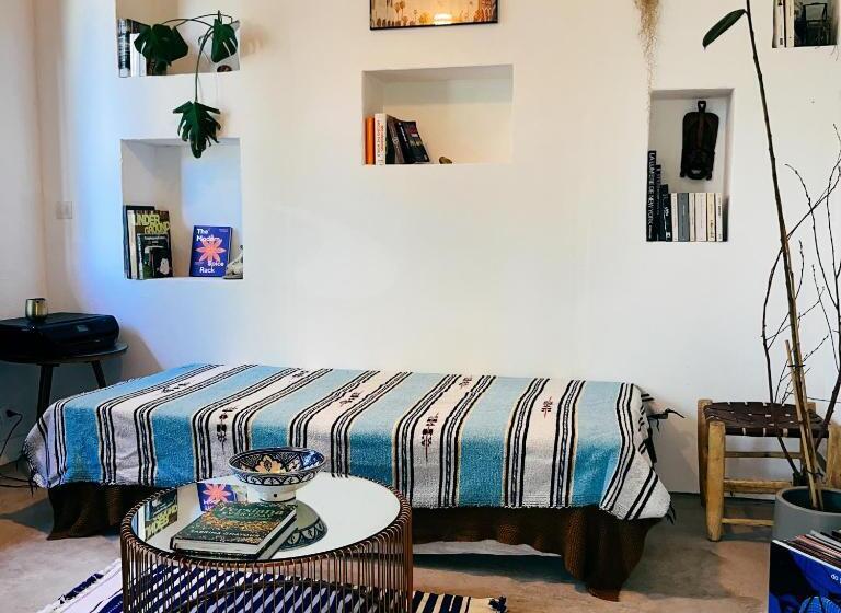 مبيت وإفطار Guest House Folk Inn