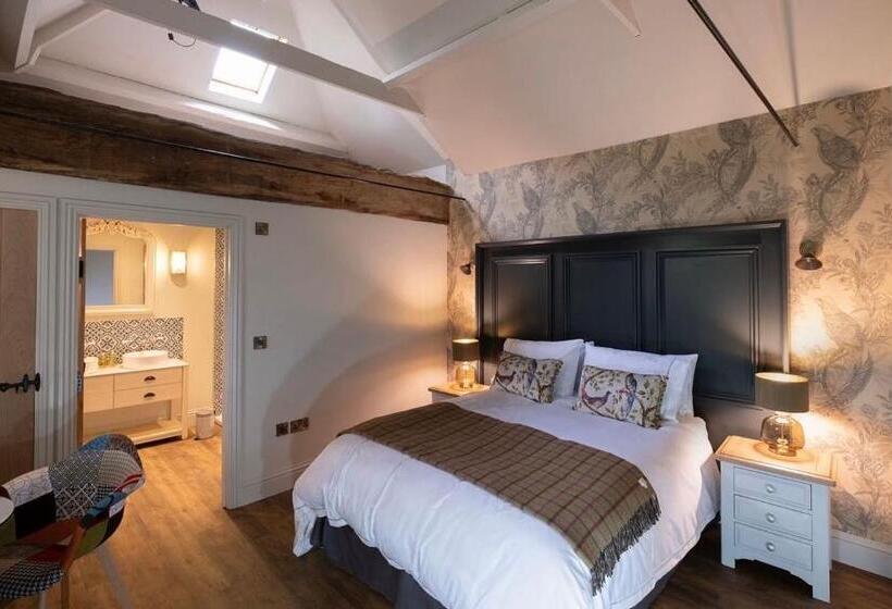 مبيت وإفطار Home Farm House