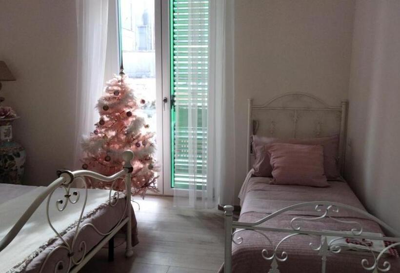 تختخواب و صبحانه La Fenice Luxury Home