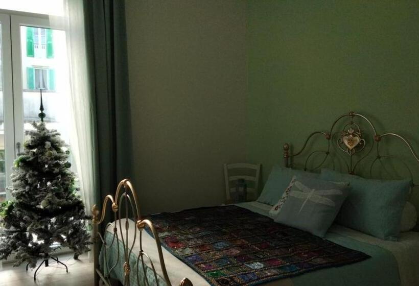 تختخواب و صبحانه La Fenice Luxury Home