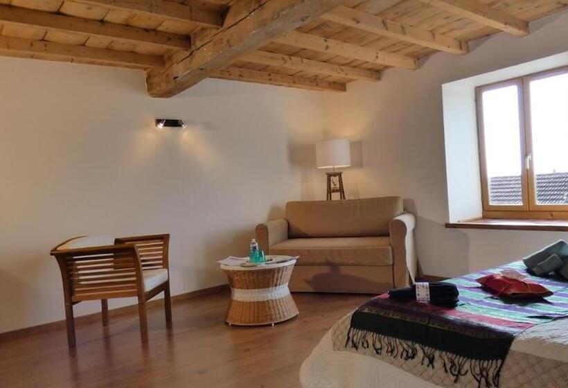 住宿加早餐  Plaine Et Colline Chambres Et Table D Hôtes Isère