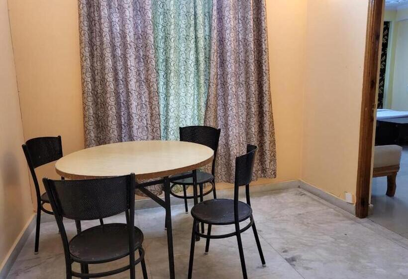 تختخواب و صبحانه Prestige Villa