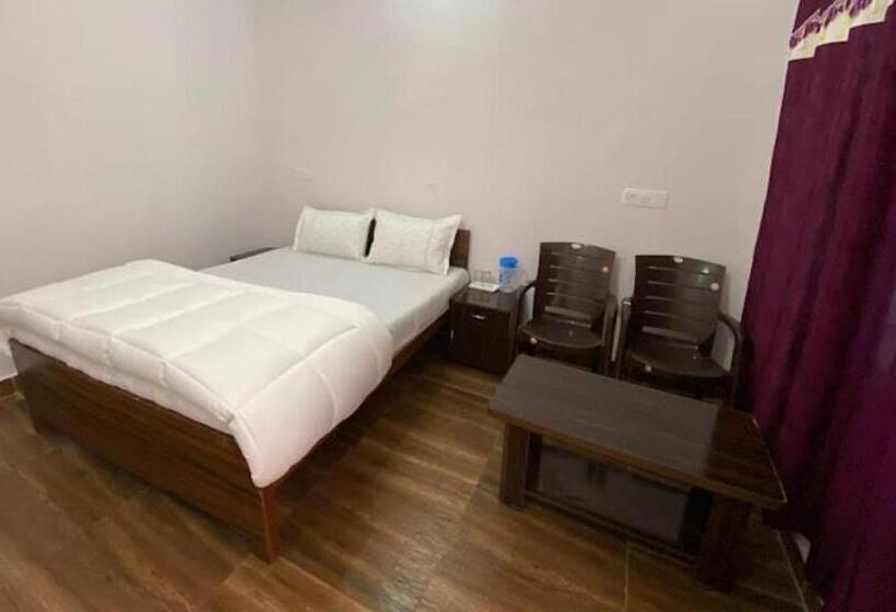 Bed and Breakfast Shri Sher Palace By Stayapart