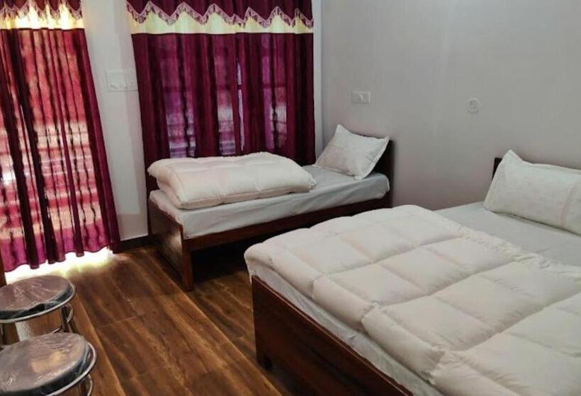 Bed and Breakfast Shri Sher Palace By Stayapart