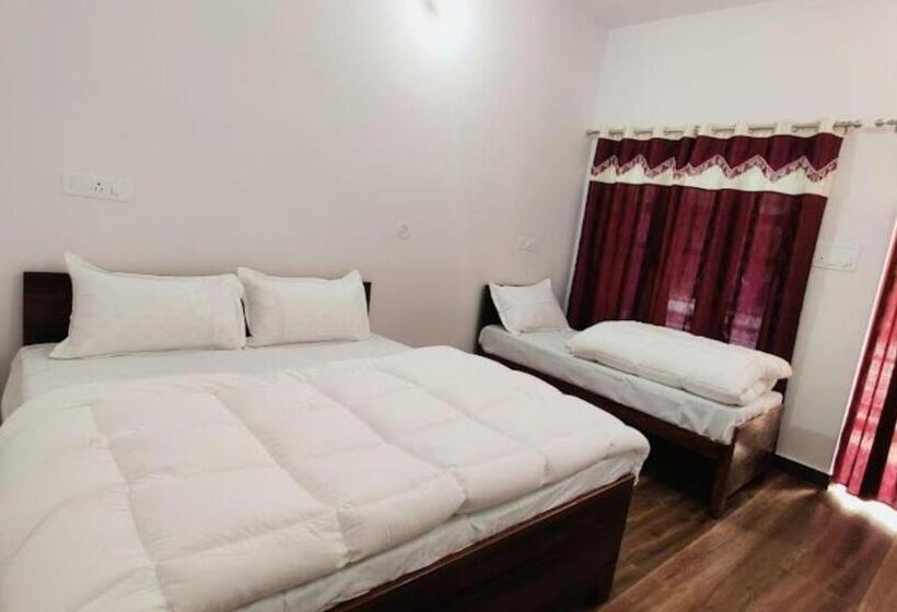 Bed and Breakfast Shri Sher Palace By Stayapart