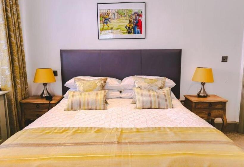 צימר The Bat And Ball