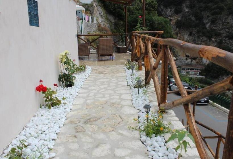 צימר Villa Nina La Torretta