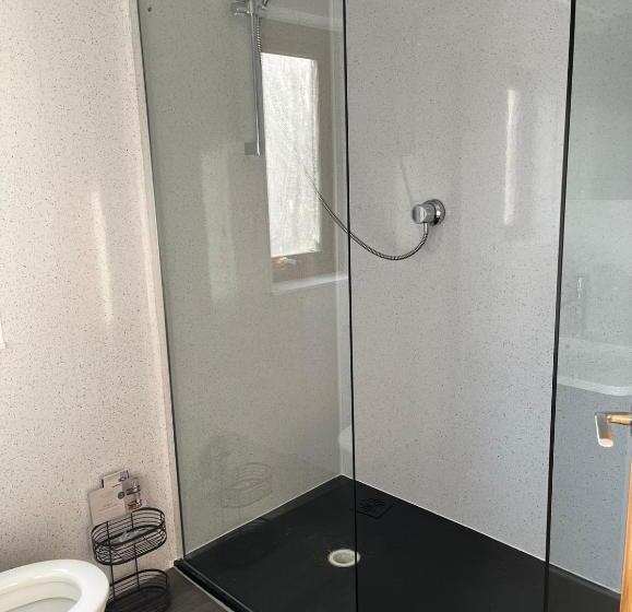 צימר Wee Coastal Snug